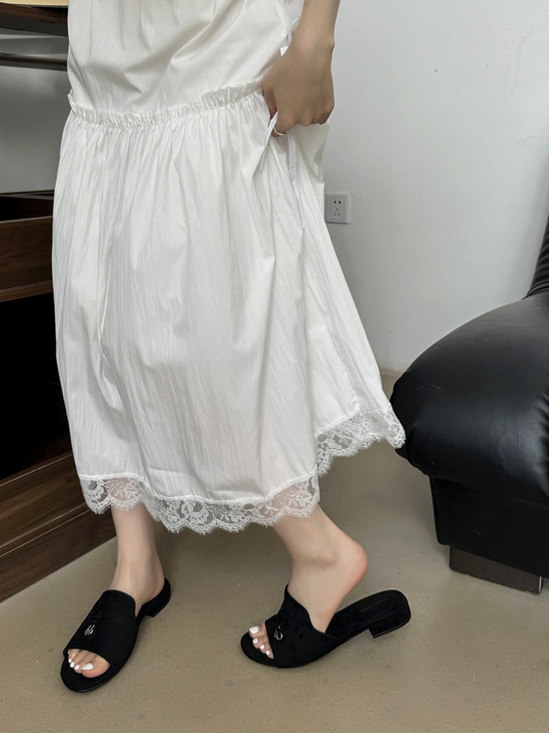 Runa Martin - Korean Women Fashion - #womensfashion - Loro Suede Round Mule Blopfer Sandals - 7