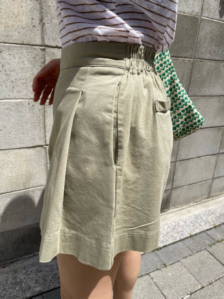 The Fine.b - Korean Women Fashion - #thelittlethings - Hive Half Pants - 4