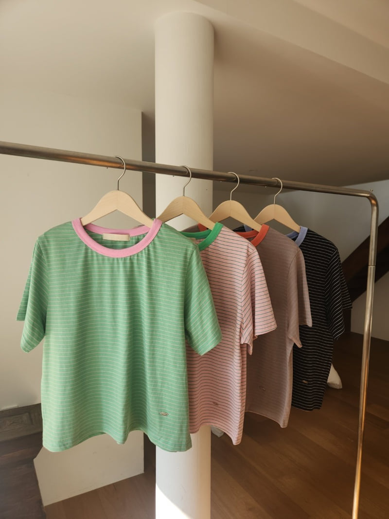 Theres - Korean Women Fashion - #thelittlethings - Single-Tone Contrast Tee