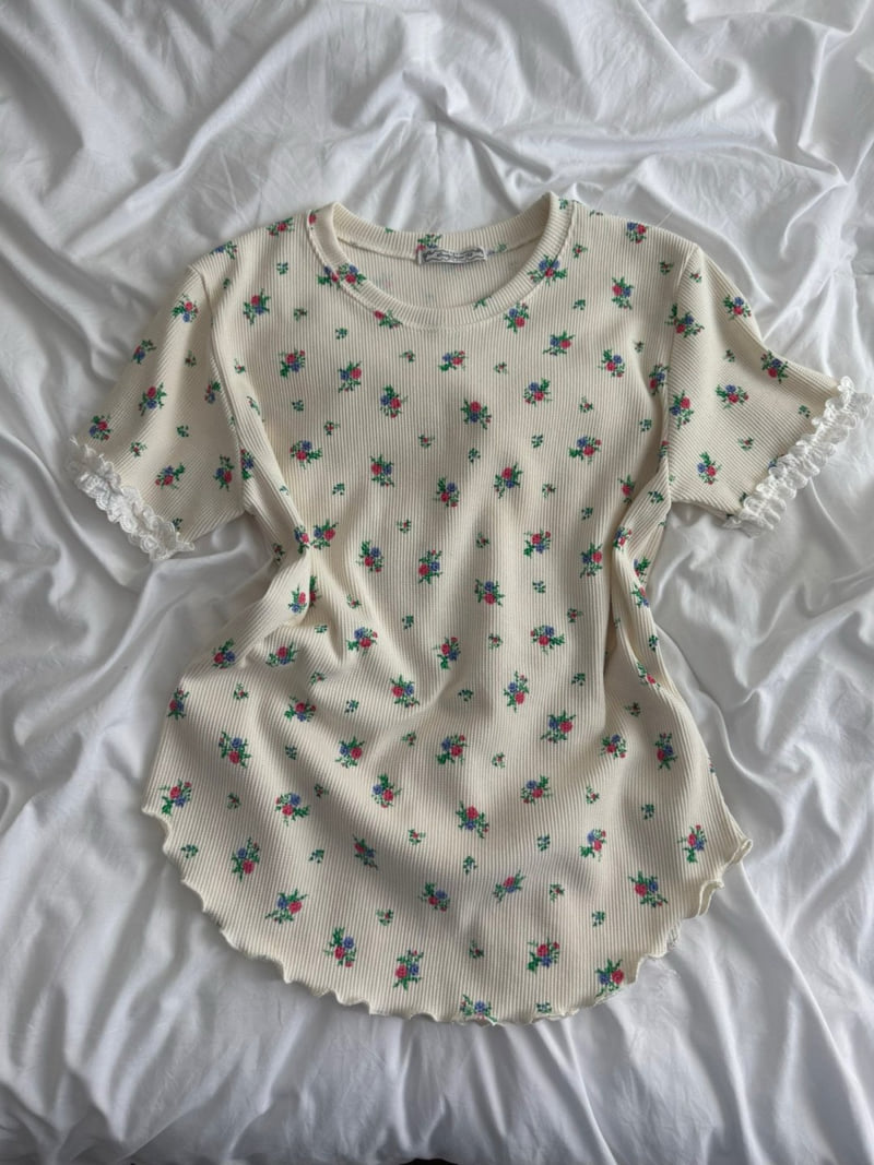 Toll - Korean Women Fashion - #momslook - Small Flower Lace Tee - 2