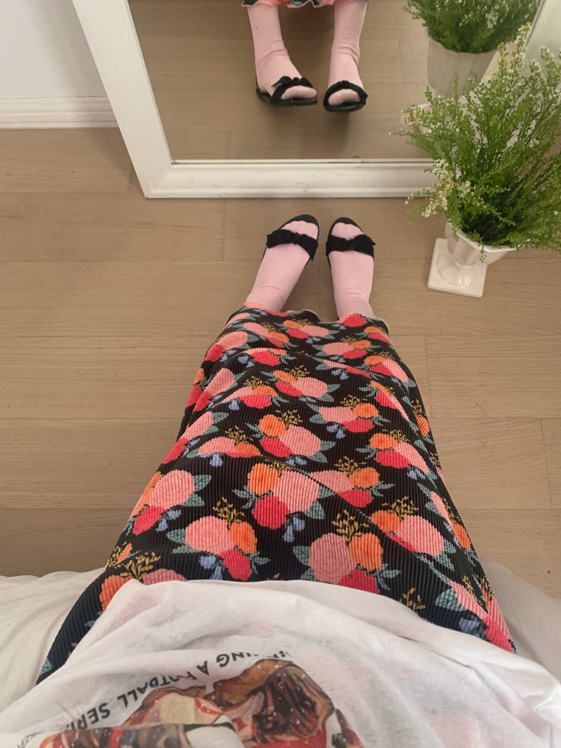 Toll - Korean Women Fashion - #momslook - Rose Pleats Skirt - 7