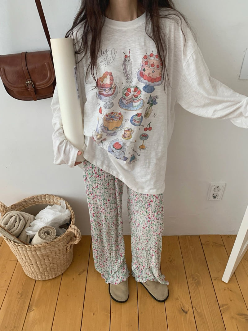 Toll - Korean Women Fashion - #shopsmall - Small Flower Pleats Pants - 4
