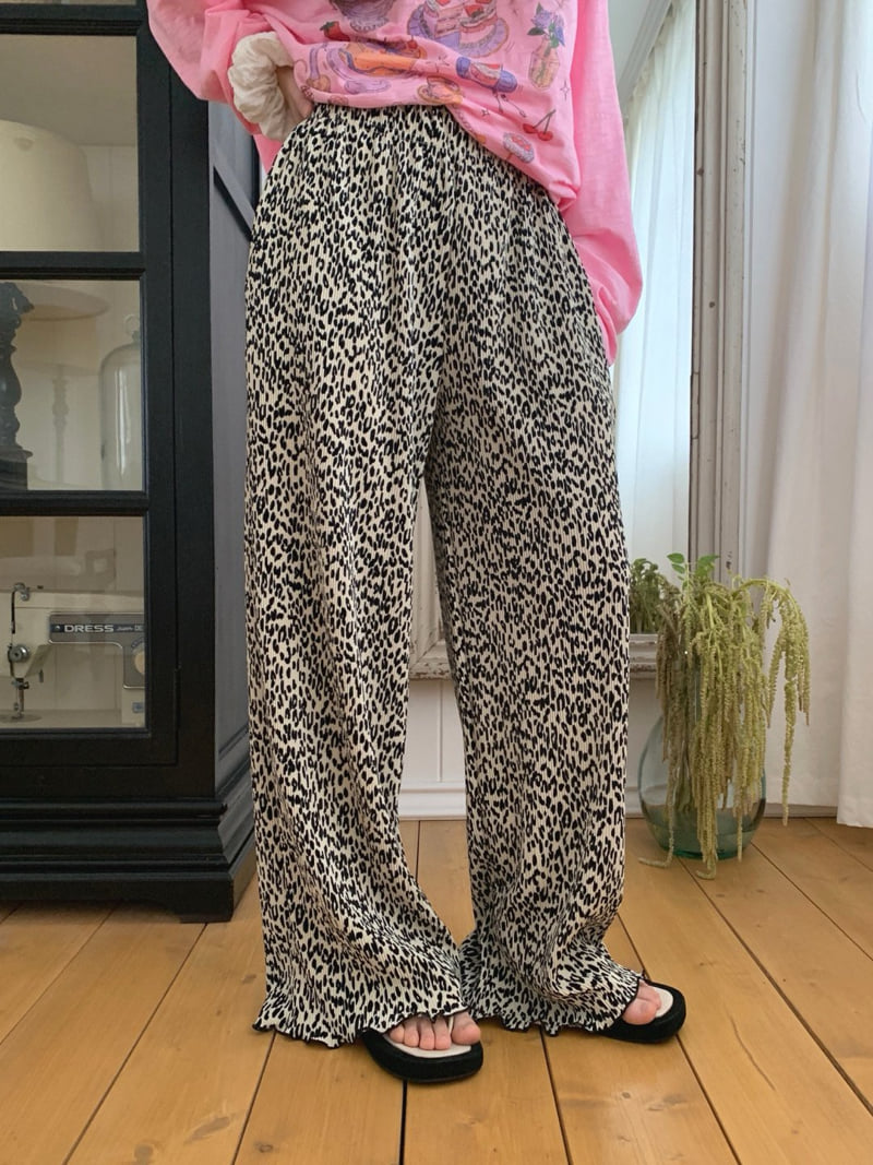 Toll - Korean Women Fashion - #womensfashion - Leopard Pleats Pants - 9