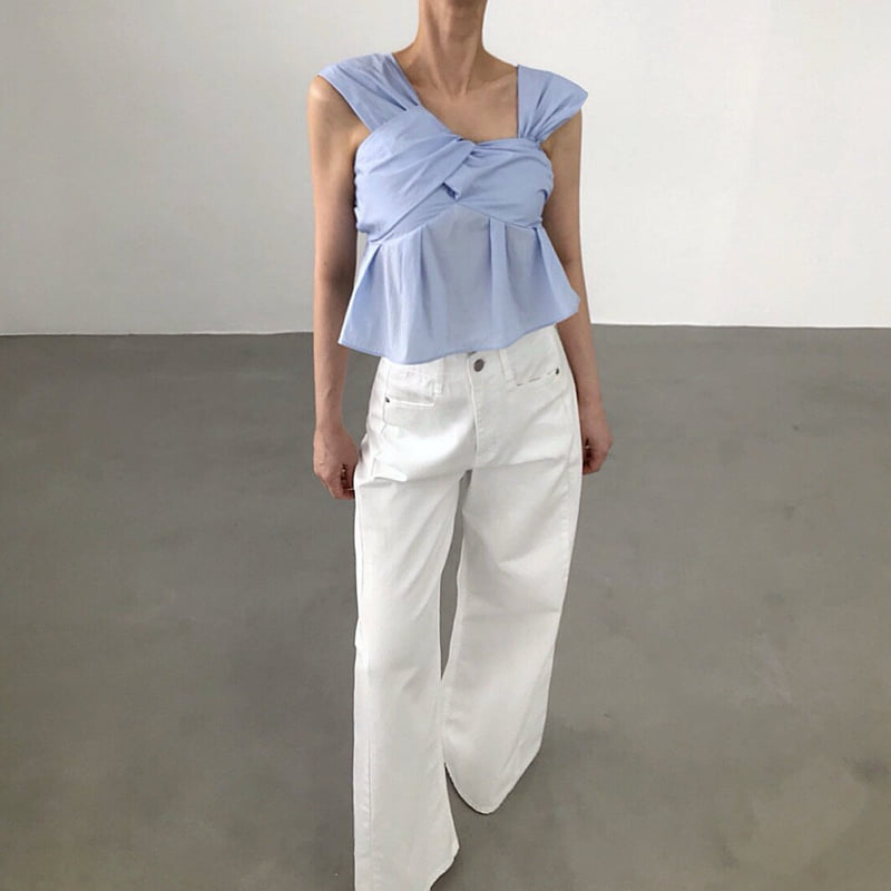Twomoon - Korean Women Fashion - #pursuepretty - Dolce Asymmetric Sleeveless Top - 11