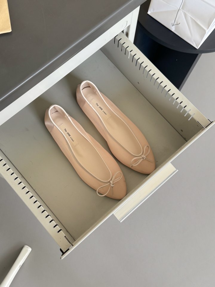Vade - Korean Women Fashion - #momslook - Slim Mesh See-through Stiletto Flats - 11