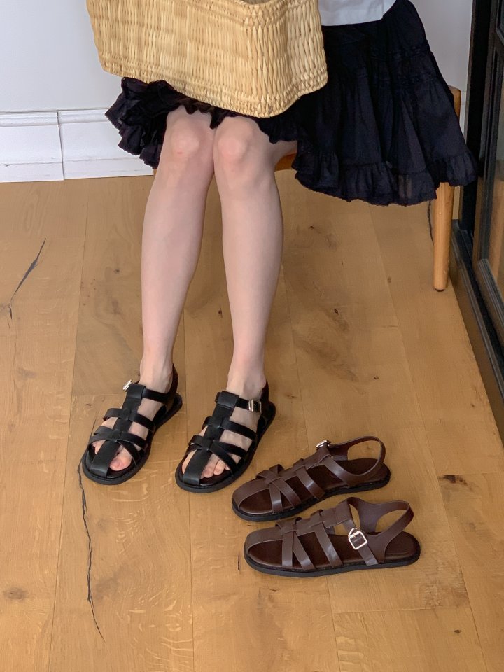Vade - Korean Women Fashion - #momslook - Twisted Sandals - 2