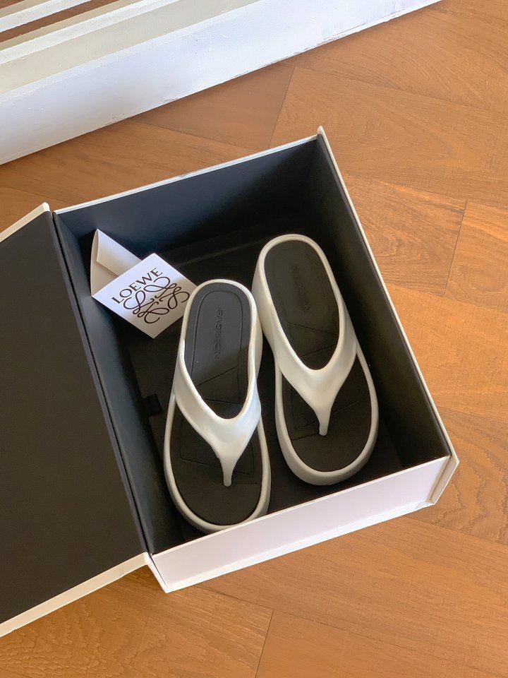 Vade - Korean Women Fashion - #momslook - Platform Wedge Sandals   - 10