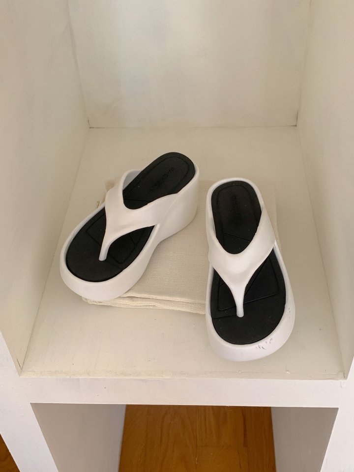 Vade - Korean Women Fashion - #momslook - Platform Wedge Sandals   - 8