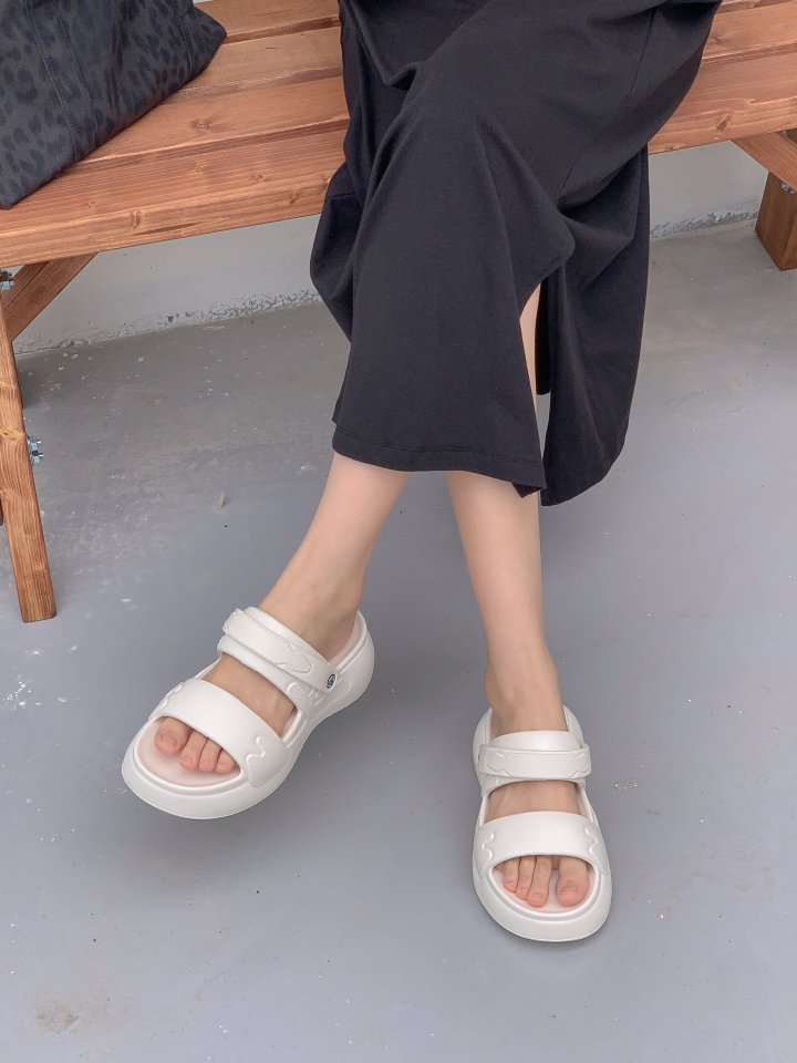 Vade - Korean Women Fashion - #thelittlethings - Height-boosting EVA Slipper Sandals   - 4