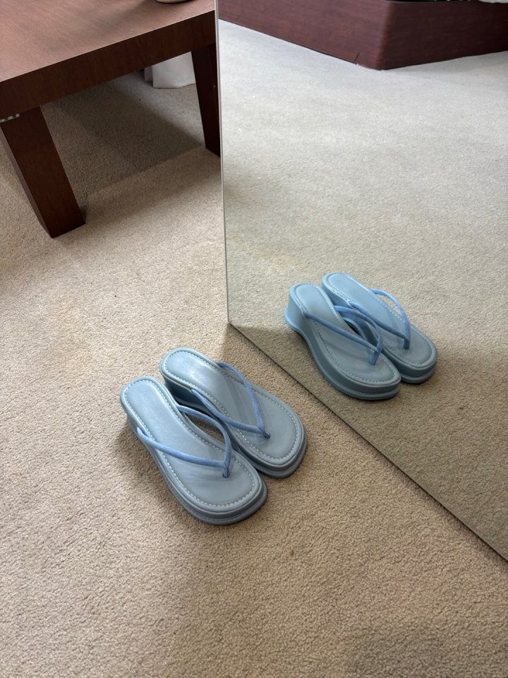 Vade - Korean Women Fashion - #momslook - Vivid Flip-flops   - 2