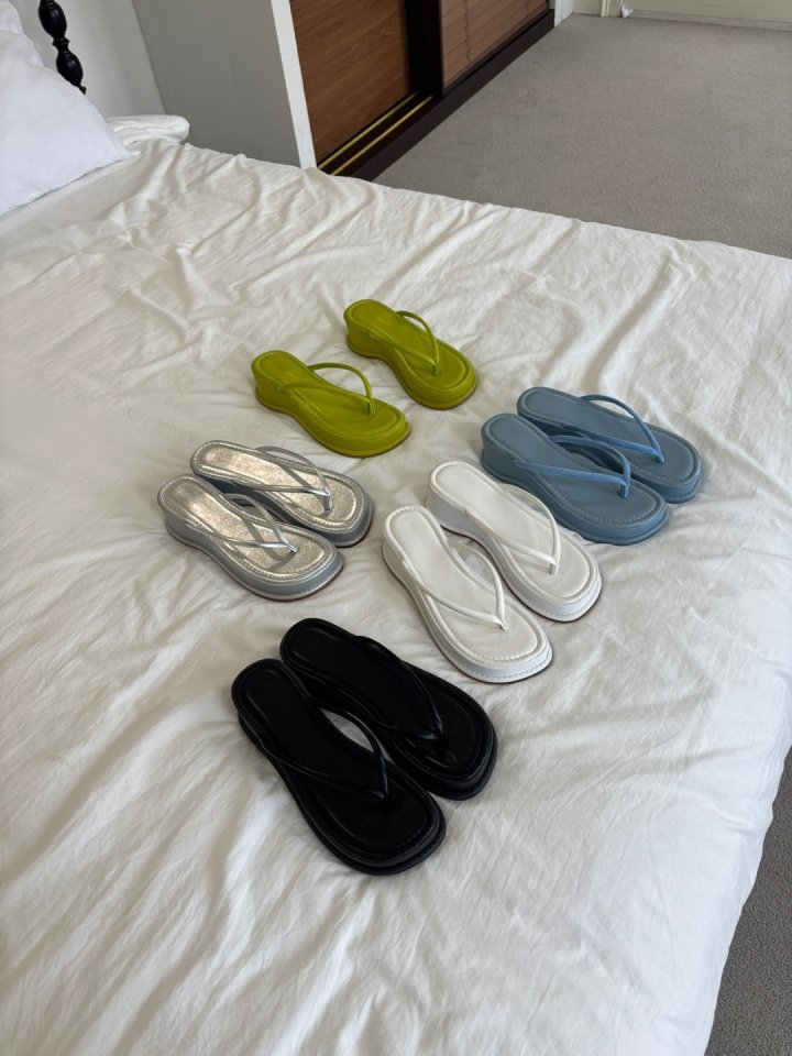 Vade - Korean Women Fashion - #momslook - Vivid Flip-flops   - 8