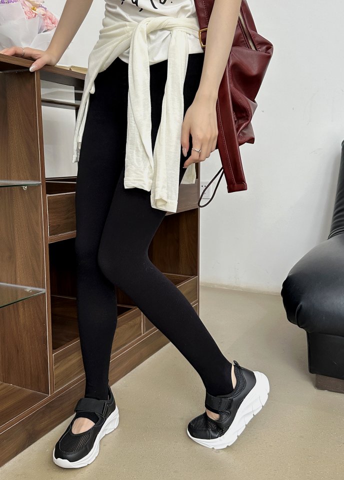 Vade - Korean Women Fashion - #momslook - Stretchy Comfortable Mary Jane Sneakers   - 2