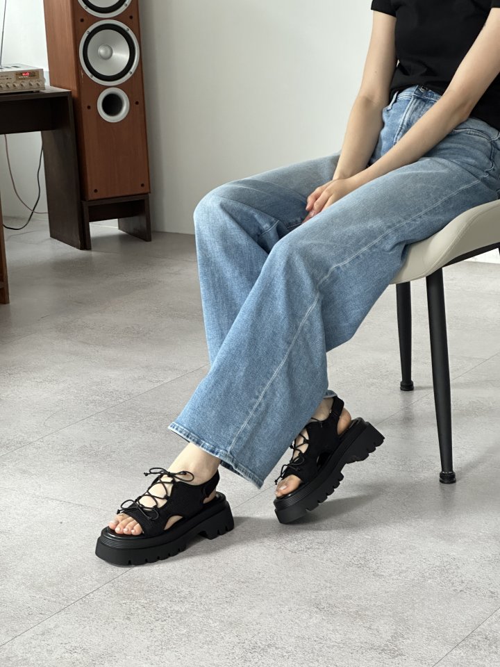 Vade - Korean Women Fashion - #momslook - Slim Platform Slipper Sandals - 11