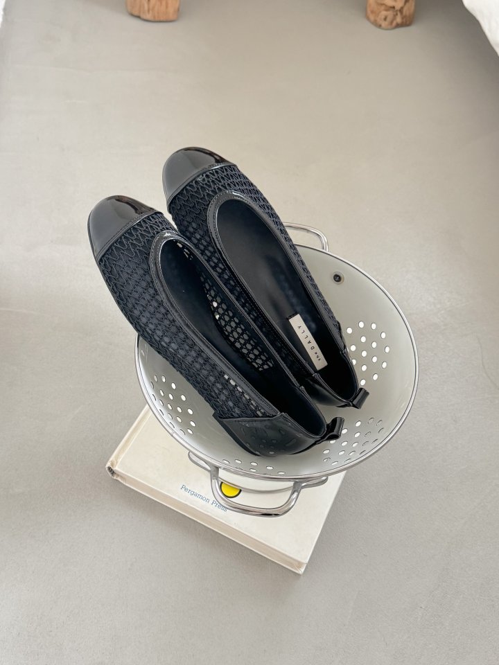 Vade - Korean Women Fashion - #vintagekidsstyle - Mesh Flat Shoes - 4