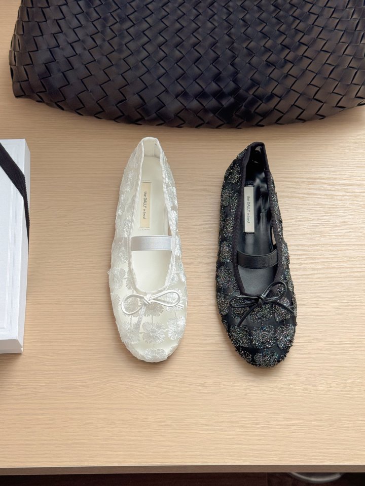 Vade - Korean Women Fashion - #pursuepretty - Mesh Flat Shoes - 3