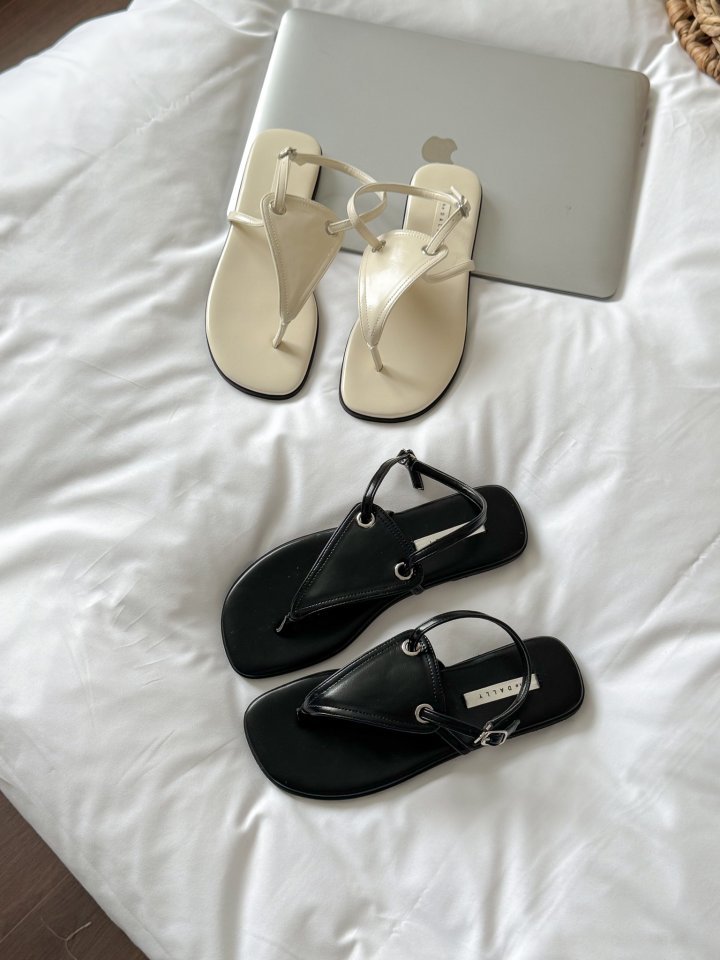 Vade - Korean Women Fashion - #pursuepretty - Slim Round Flip-flop Sandals