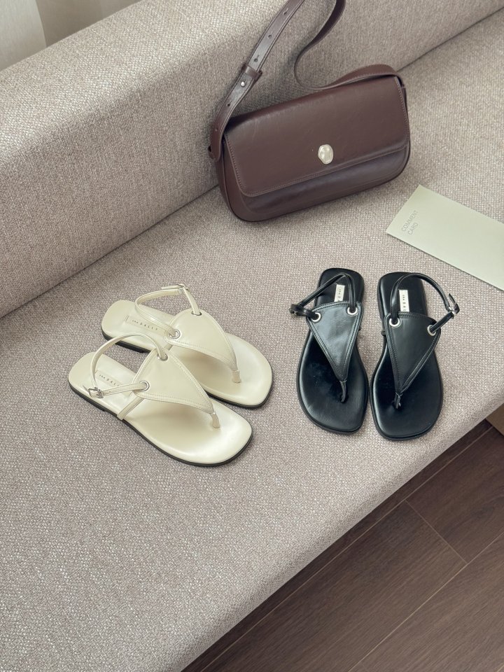 Vade - Korean Women Fashion - #restrostyle - Slim Round Flip-flop Sandals - 2