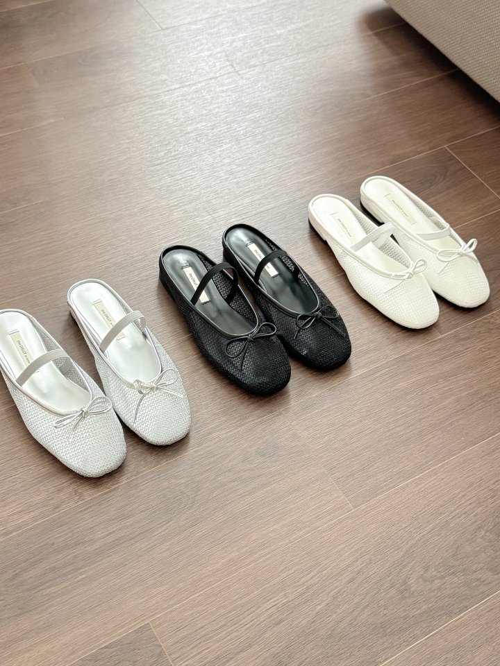 Vade - Korean Women Fashion - #restrostyle - Basic Mesh Bloafer Flat Ribbon   - 4