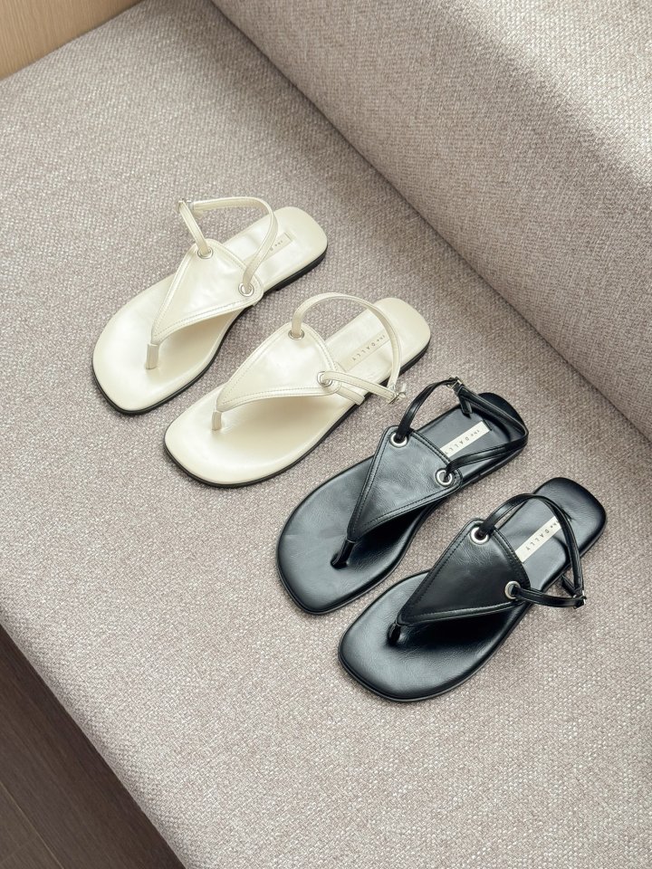 Vade - Korean Women Fashion - #romanticstyle - Slim Round Flip-flop Sandals - 3