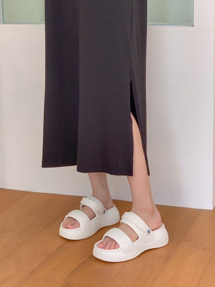 Vade - Korean Women Fashion - #thatsdarling - Height-boosting EVA Slipper Sandals   - 2