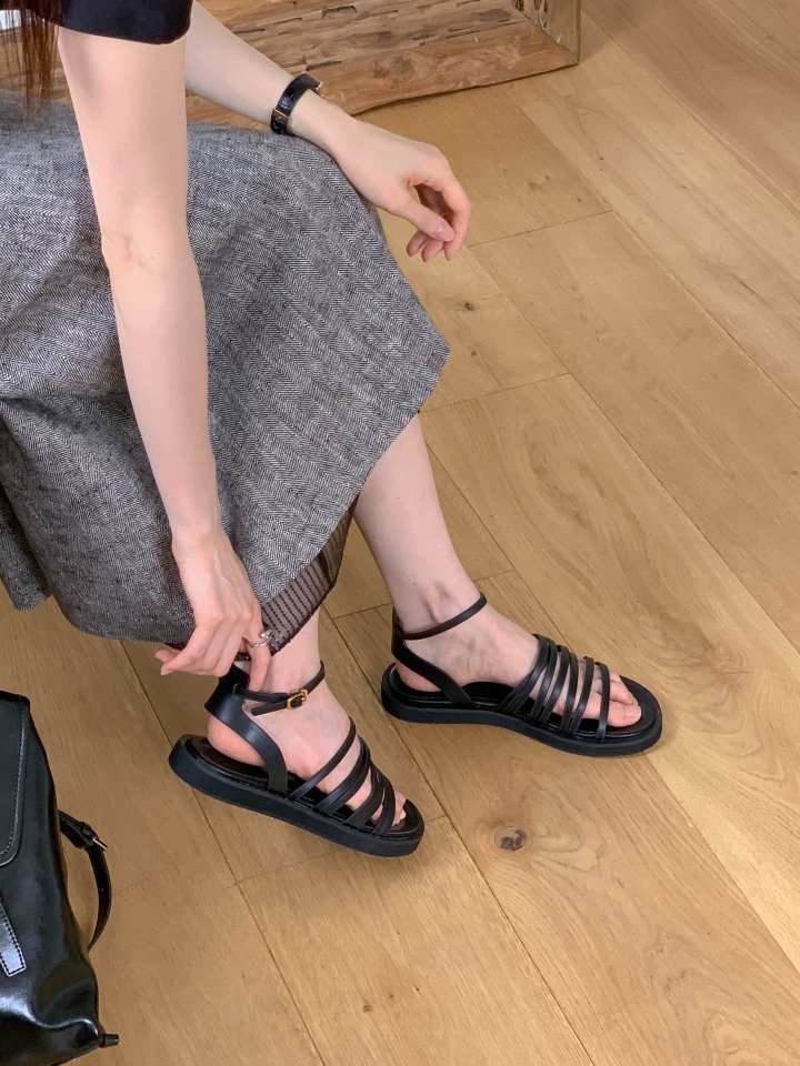 Vade - Korean Women Fashion - #vintageinspired - Twisted Round Sandals   - 4