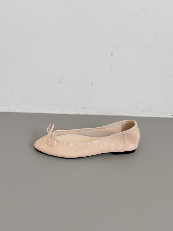 Vade - Korean Women Fashion - #womensfashion - Slim Mesh See-through Stiletto Flats - 10