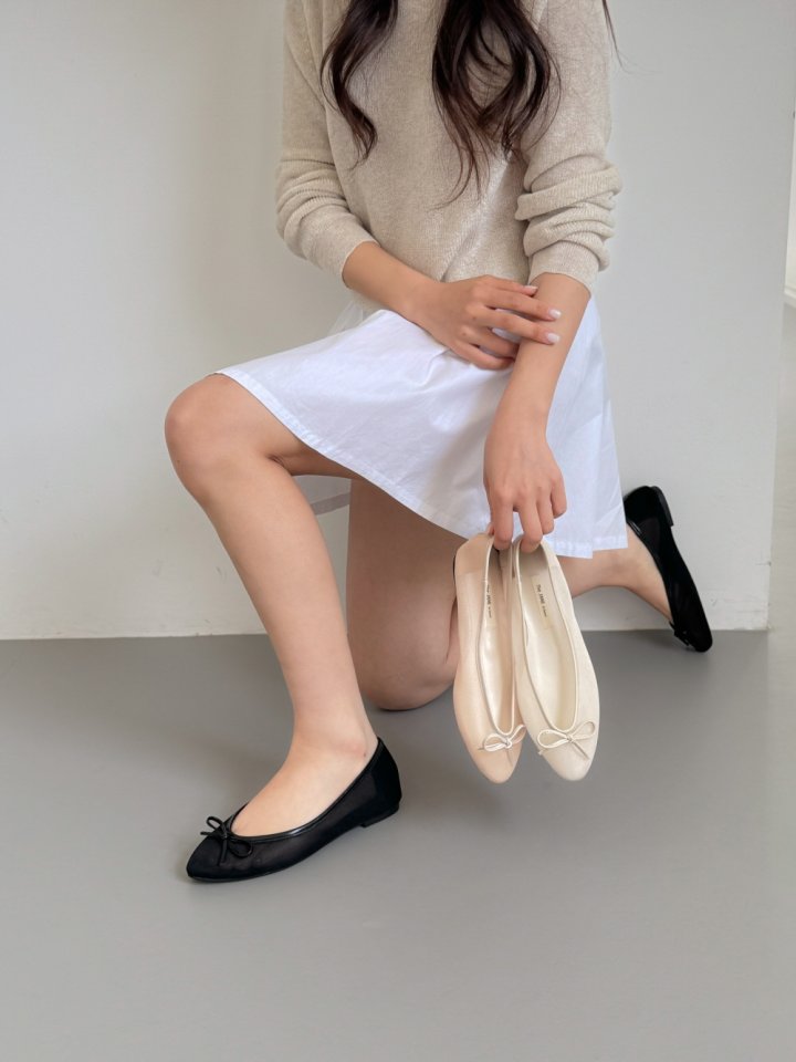 Vade - Korean Women Fashion - #womensfashion - Slim Mesh See-through Stiletto Flats - 12