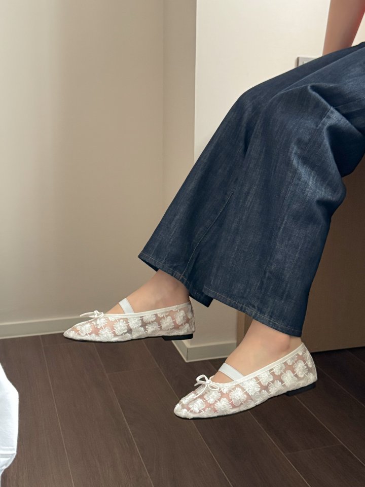 Vade - Korean Women Fashion - #womensfashion - Mesh Flat Shoes - 10