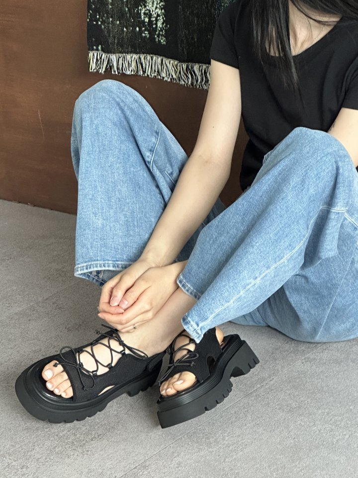 Vade - Korean Women Fashion - #womensfashion - Slim Platform Slipper Sandals - 6