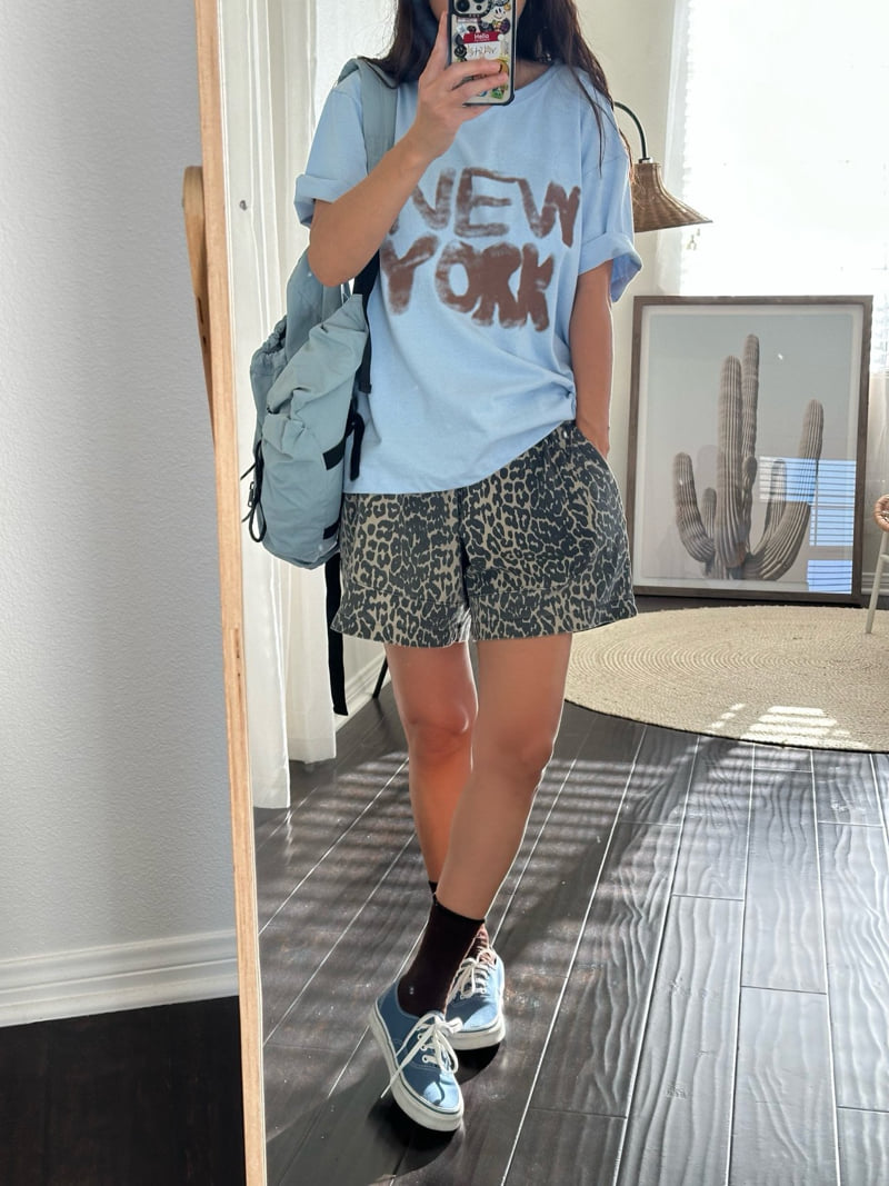 Leopard Short Pants by Via for Women - view 1