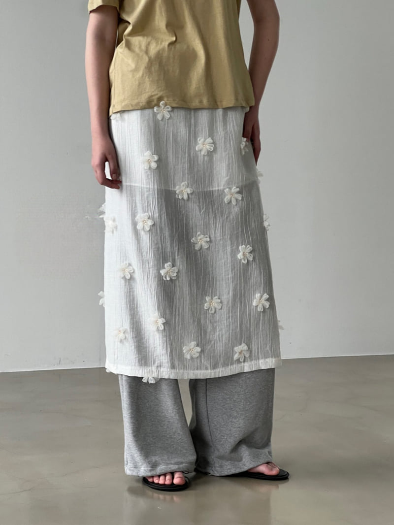 140 Avenue - Korean Women Fashion - #womensfashion - Poka Flower Skirt - 8