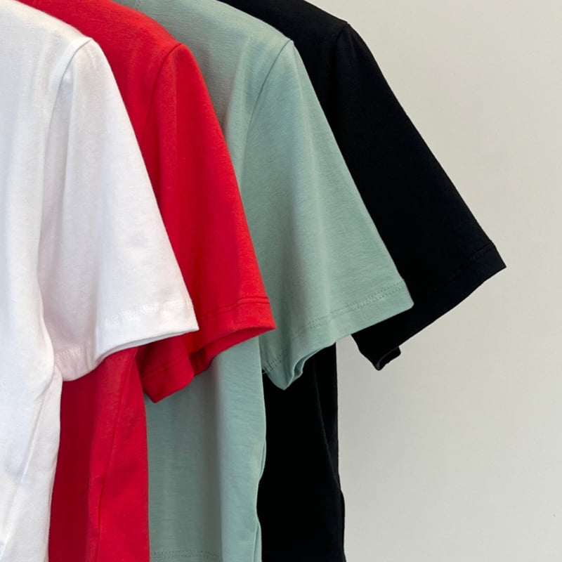 140 Avenue - Korean Women Fashion - #womensfashion - Honey Crop Tee - 2