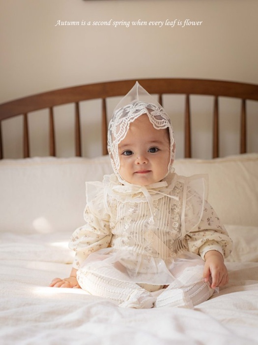 Ella Lace Suit (Flower) Ella Lace Suit (Flower)