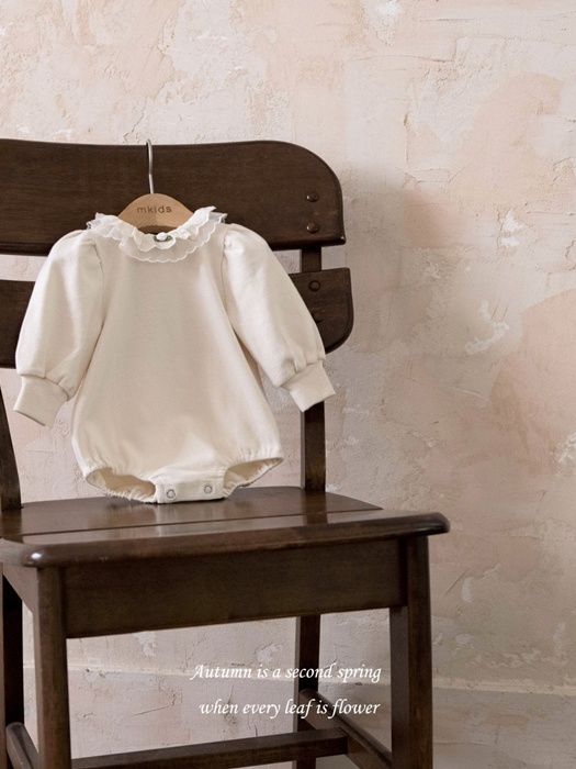 Ella Lace Suit (Cream) Ella Lace Suit (Cream)