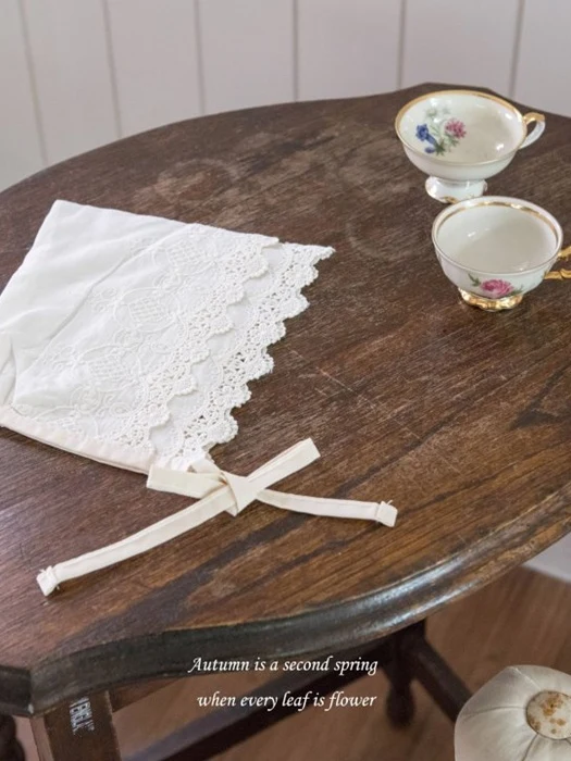 Cecile Lace Bonnet