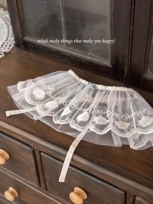 Floral Mesh Apron Floral Mesh Apron
