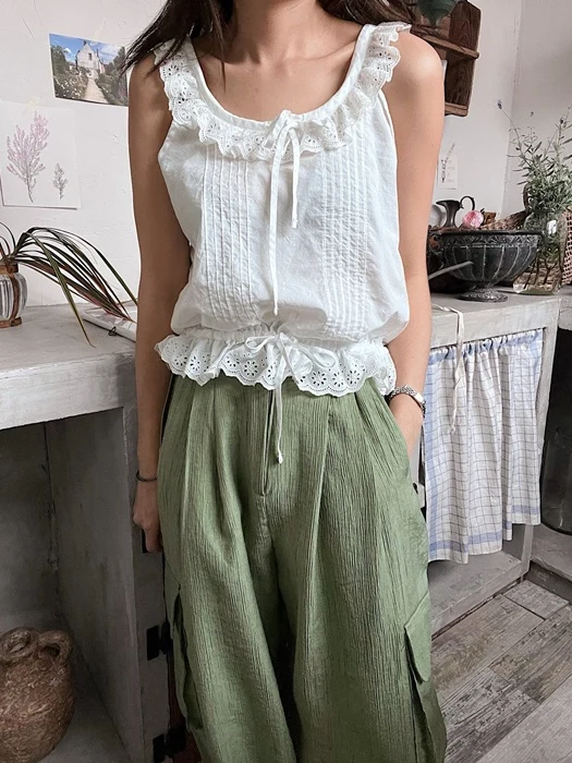 Bly Sleeveless Blouse