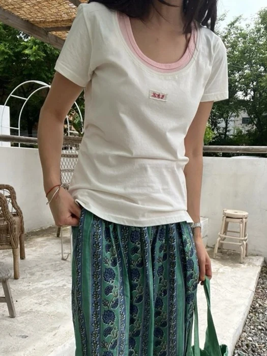 U-neck Tee
