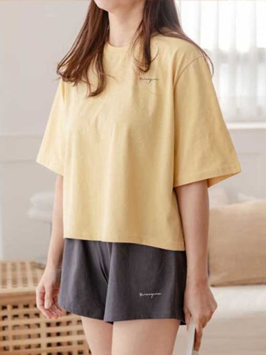 Two-Way Half Sleeve Mom Tee