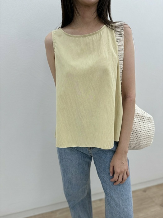 Heyna Sleeveless Blouse Heyna Sleeveless Blouse
