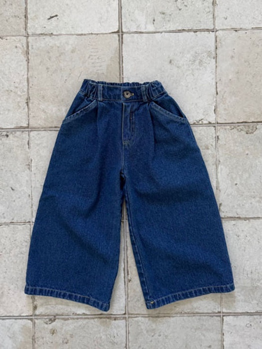 Tucked Wide Denim