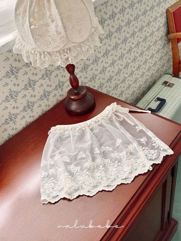 Mesh Lace Layered Skirt (Bebe) Mesh Lace Layered Skirt (Bebe)