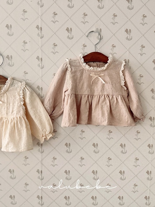 Coco Square Blouse (Bebe) Coco Square Blouse (Bebe)