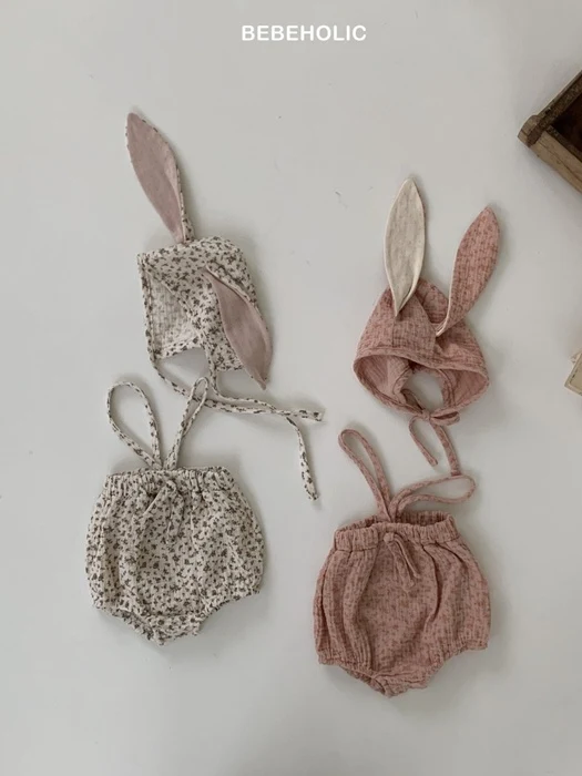 Rabbit Bonnet Set