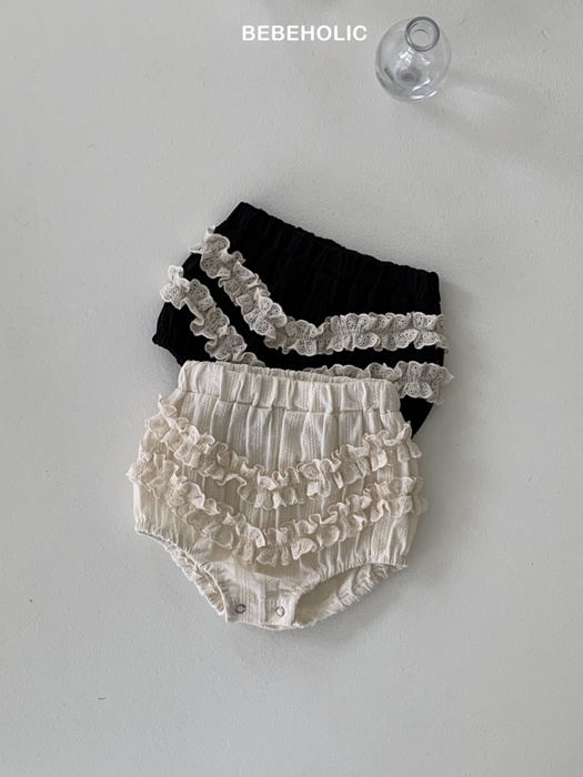 Creamy Lace Bloomer
