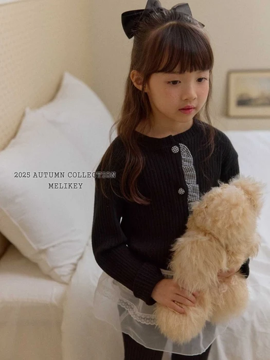 Point Button Cardigan