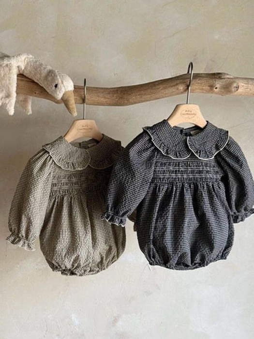 Autumn Zimmer Frill Suit