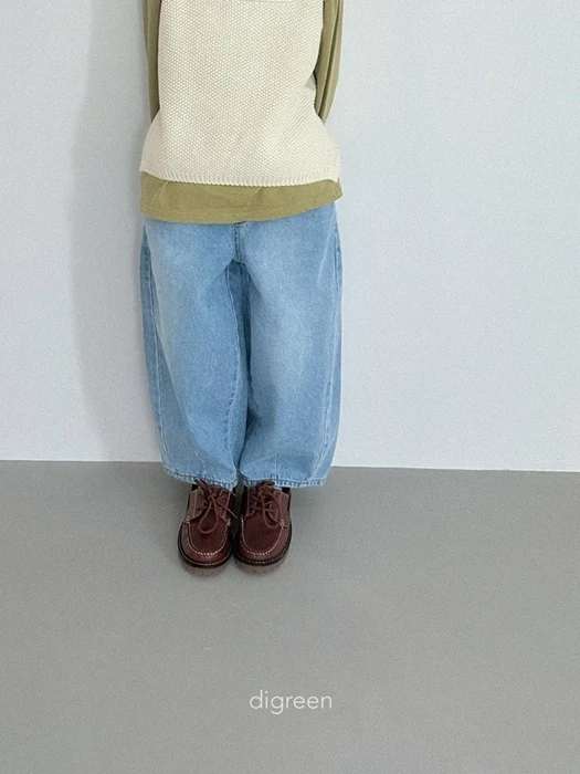 Volume Denim Pants