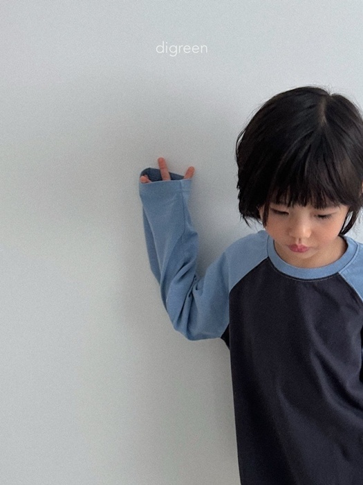Slit Raglan Tee