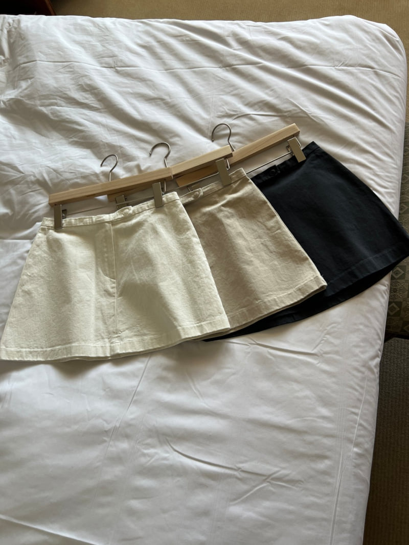 Afarrier - Korean Women Fashion - #womensfashion - Low Skirt